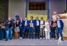 Premio Di Giacomo 2026. A Sant’Agata successo senza precedenti con Aka7seven e Adriana Savarese. Premio per i 50 anni di Canale 21