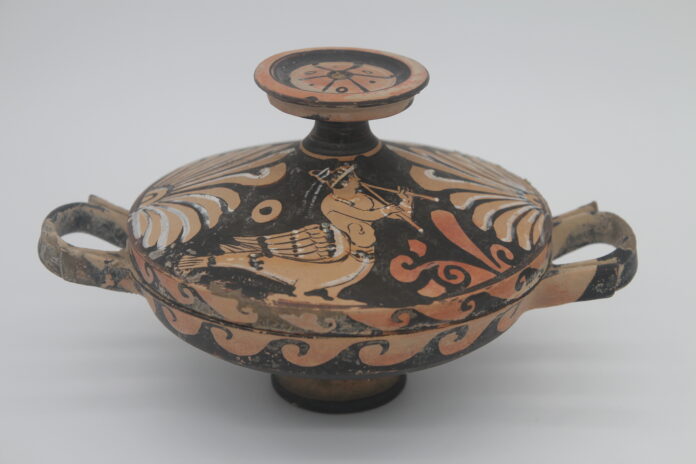 Lekane a figure rosse con Sirena